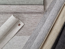 Gåsöga Svart - Ullmatta - K/M Carpets | Mattfabriken