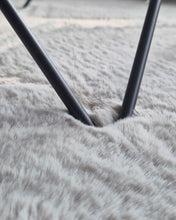 Heaven Deluxe Grå - Gångmatta med pälskänsla - KM Home | Mattfabriken