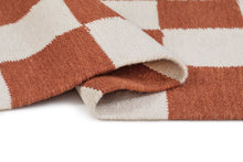 Nordic Check Terracotta - Handvävd Gångmatta - KM Home | Mattfabriken