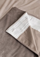 Elsa Greige 250 cm - Sammetsgardin 2-pack