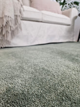 Feel Grön - Tvättbar Gångmatta - K/M Carpets | Mattfabriken
