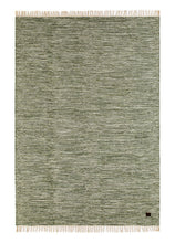 Slite Grön - Handvävd Gångmatta - K/M Carpets | Mattfabriken