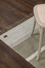 Vindö Olivgrön - Handvävd Trasmatta - K/M Carpets | Mattfabriken