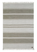 Vindö Olivgrön - Handvävd Gångmatta - K/M Carpets | Mattfabriken